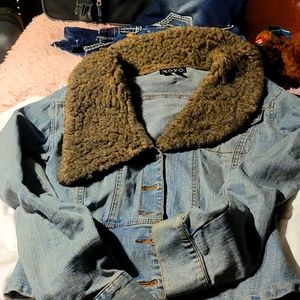 Form fitting xoxo Jean javket